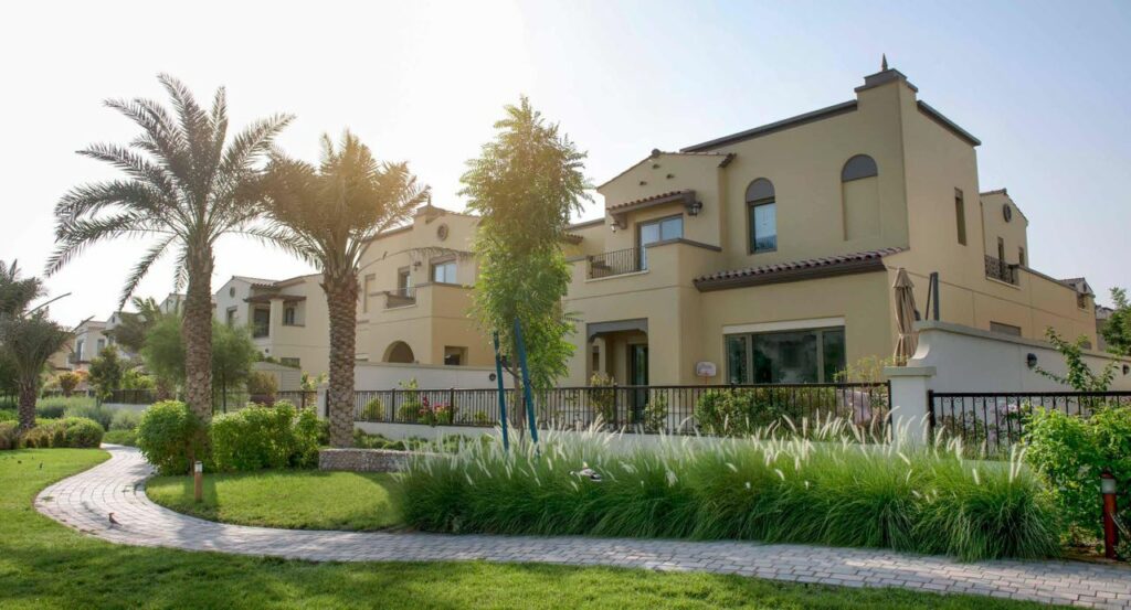 Готовые виллы Mishrif Village в средиземноморском стиле от Select Group 2